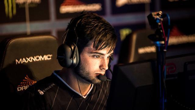 德扑读秒：网络德扑中长考的战术意图。（读秒背后：线上德扑长考的战术意图）